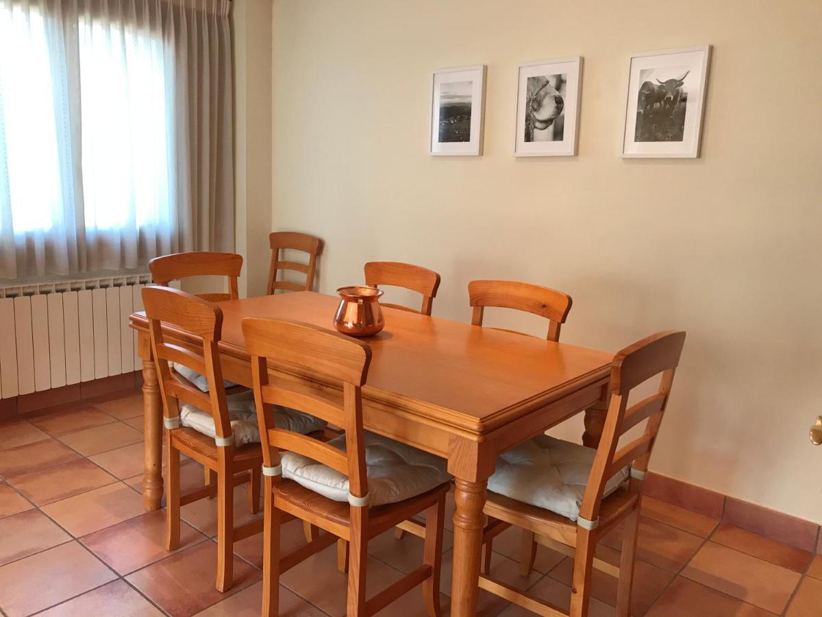 Fonda Peremiquel Castellar De N'Hug Exterior foto